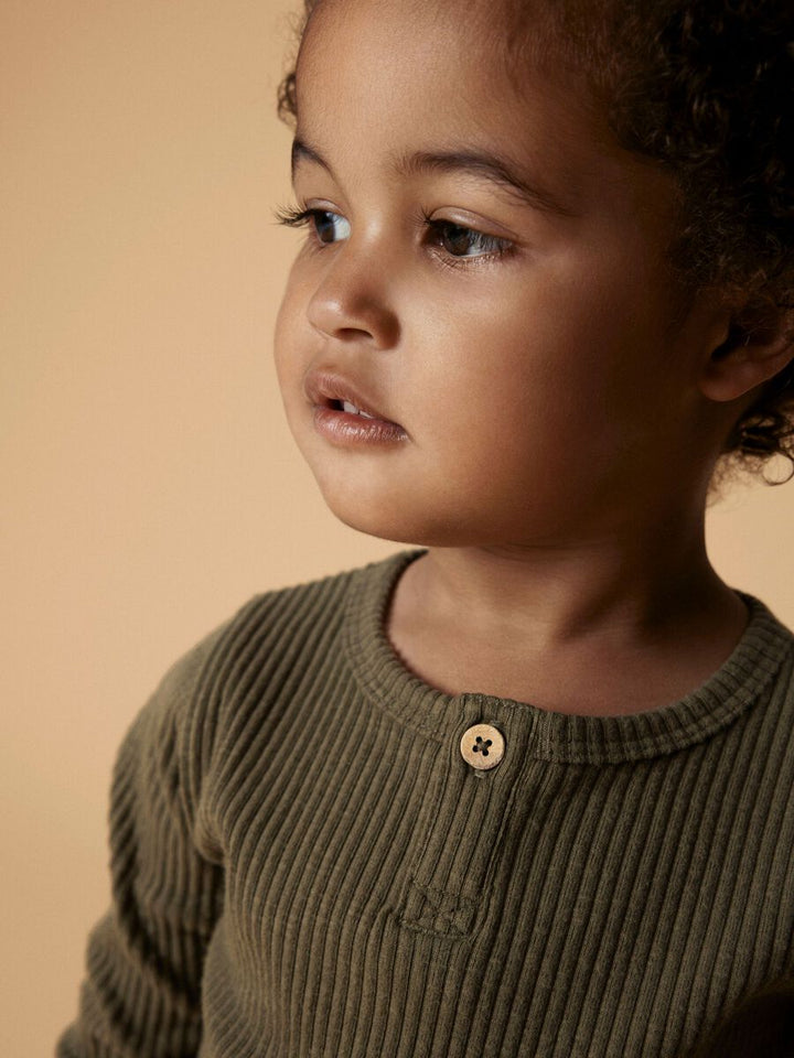 Longsleeve sea turtle