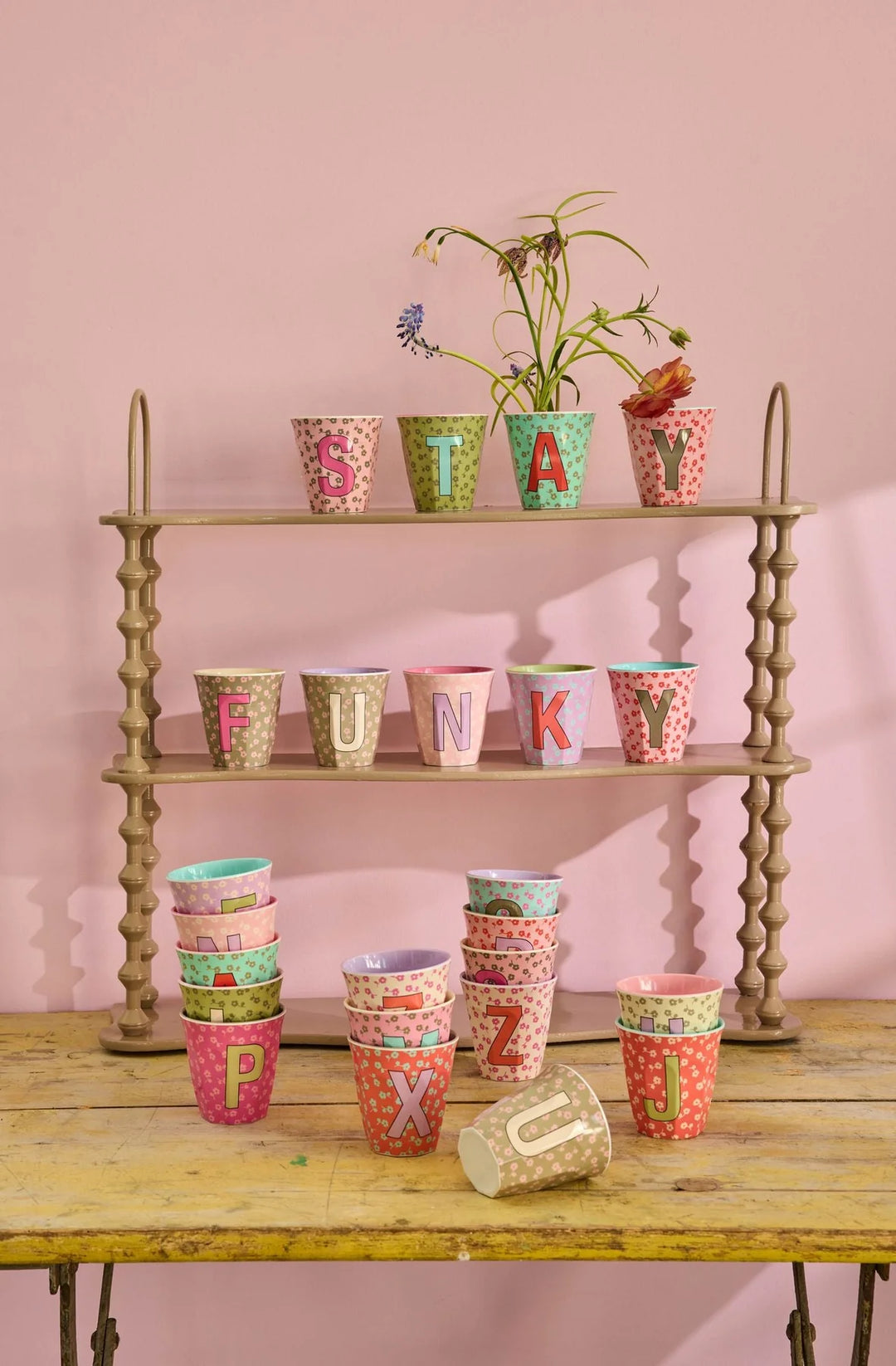 Beker letter pink flowers