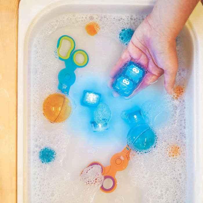 glo_pals_light_up_cubes_sesamstraat_cookie_blauw_3_