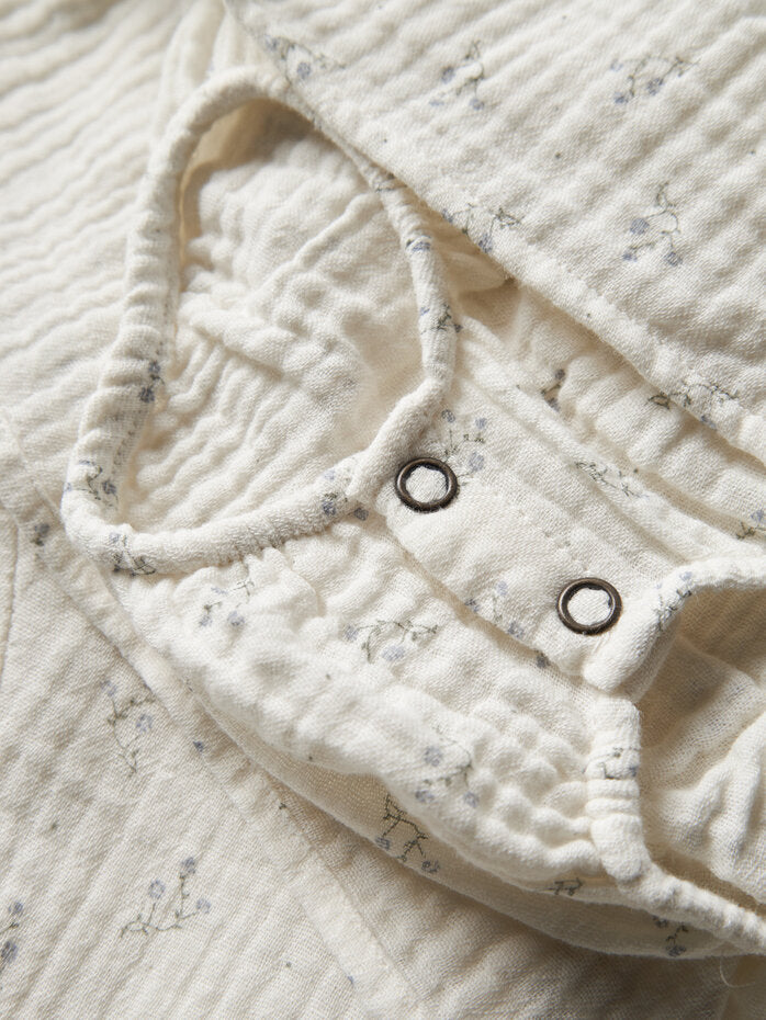 Loose body dress coconut milk