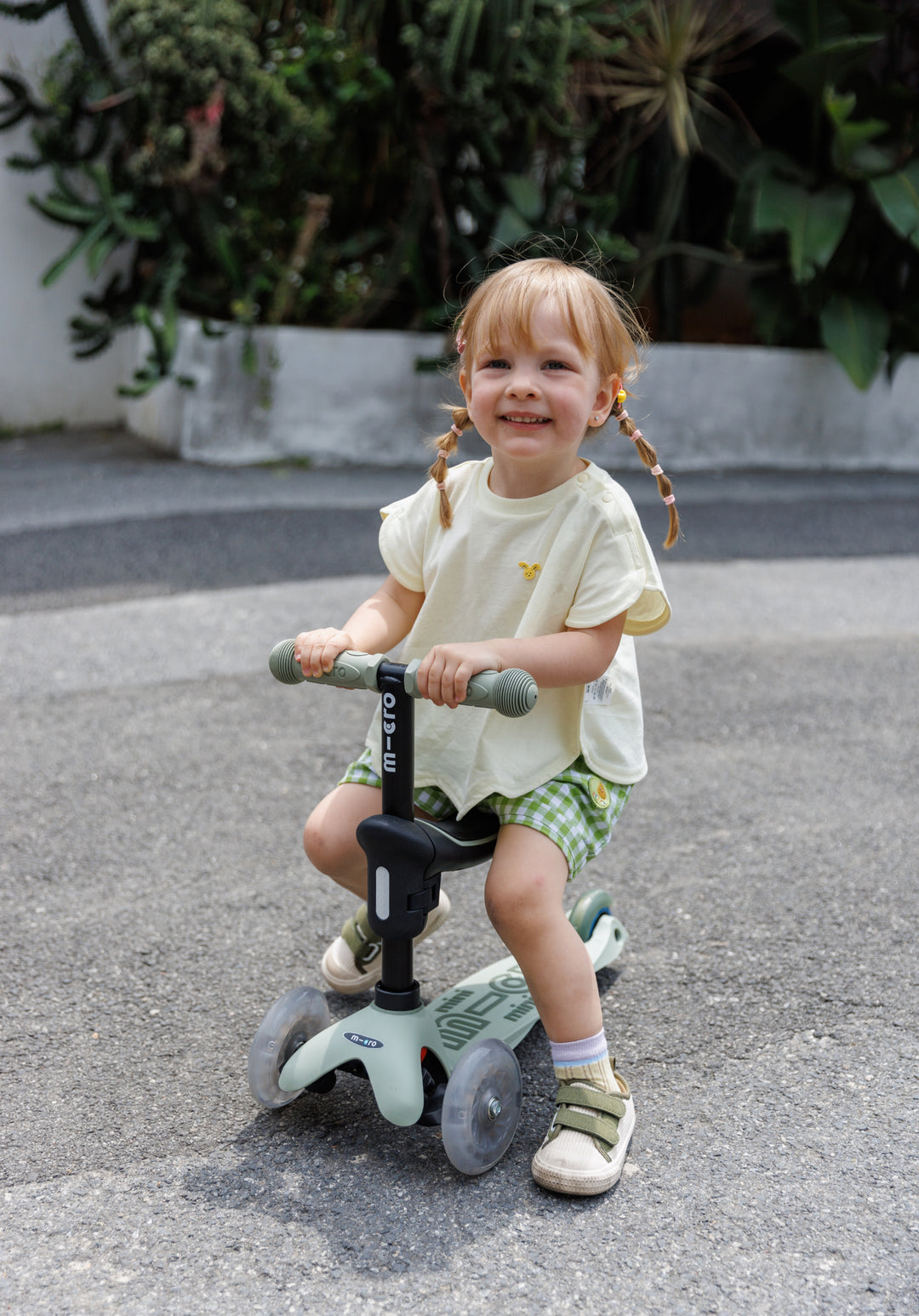 Micro mini 6in1 STEP ROCK & GO LED olive