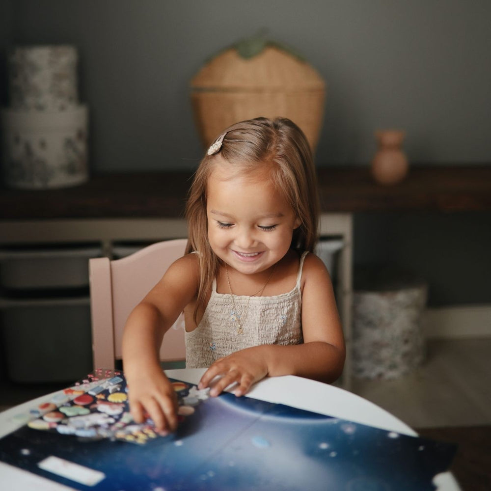 mushie--sticker-book--space-6